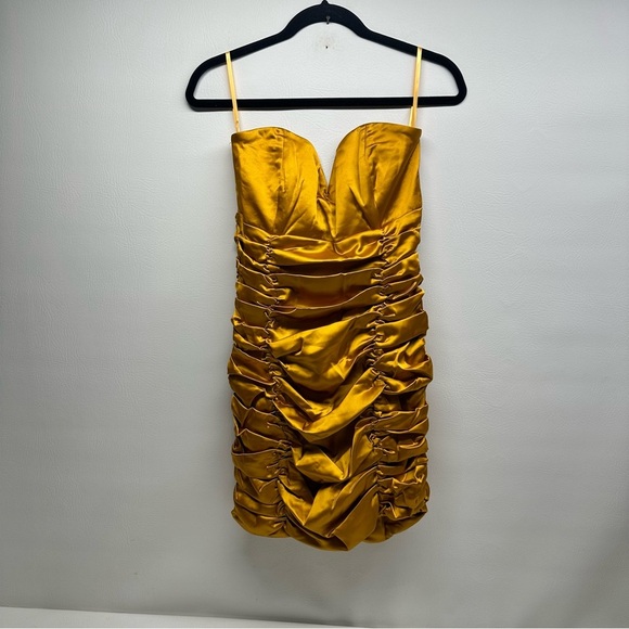 RUNAWAY Elegant Mustard  Strapless mini Dress size Large - Picture 7 of 7